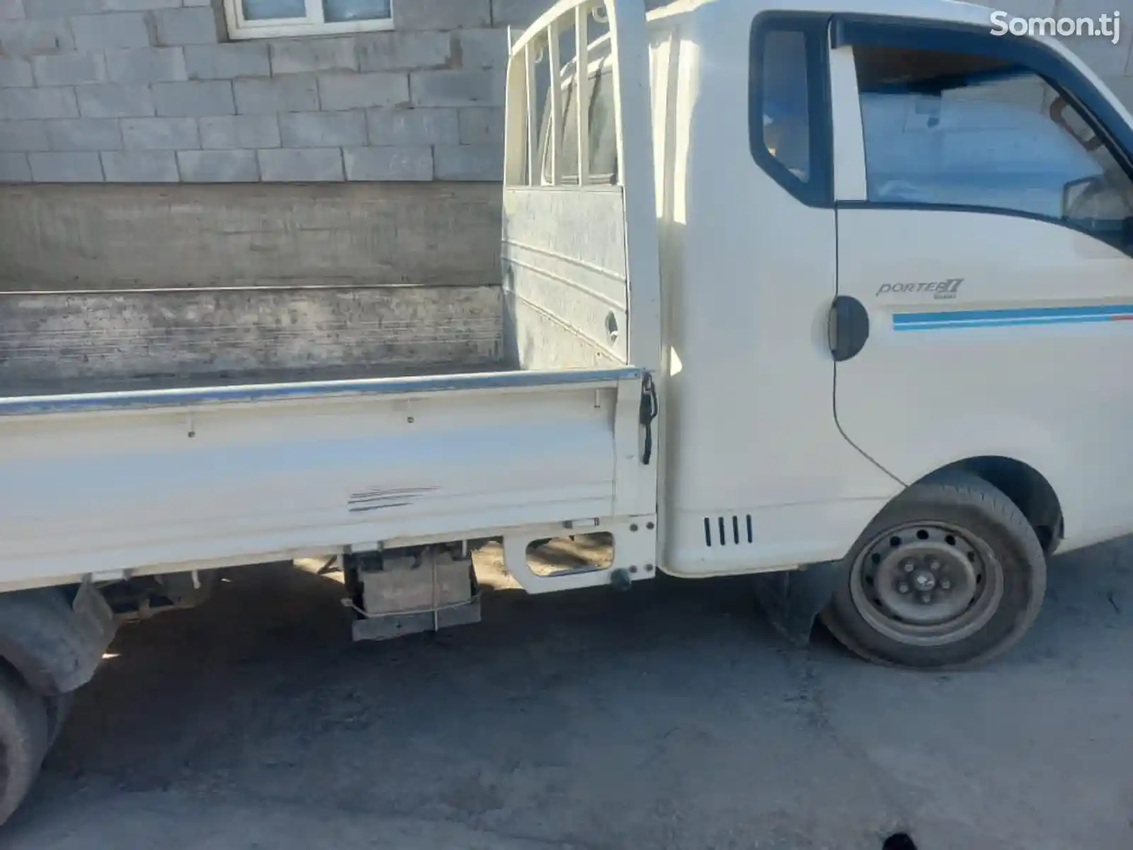 Бортовой автомобиль Hyundai Porter 2, 2009-1