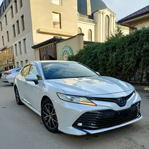 Toyota Camry, 2018