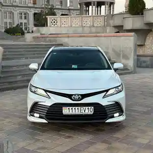 Toyota Camry, 2023