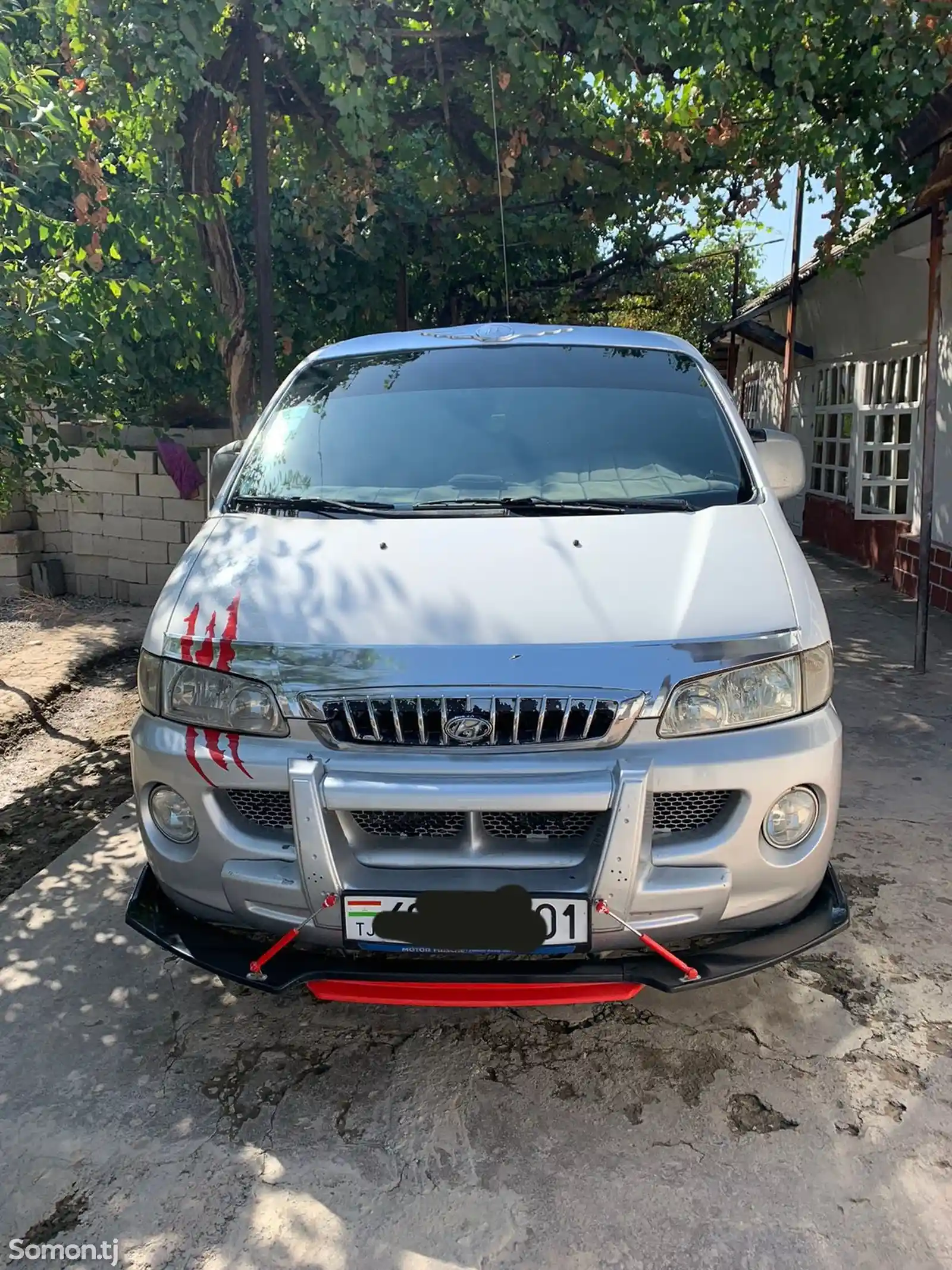 Микроавтобус Hyundai Starex, 2002-1