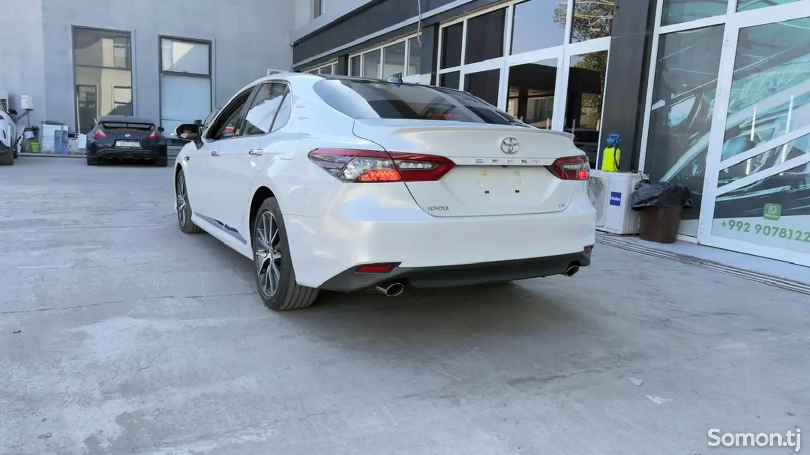 Toyota Camry, 2023-4