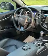 Toyota Camry, 2019-9