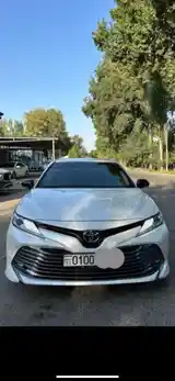 Toyota Camry, 2019-5