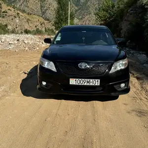 Toyota Camry, 2011