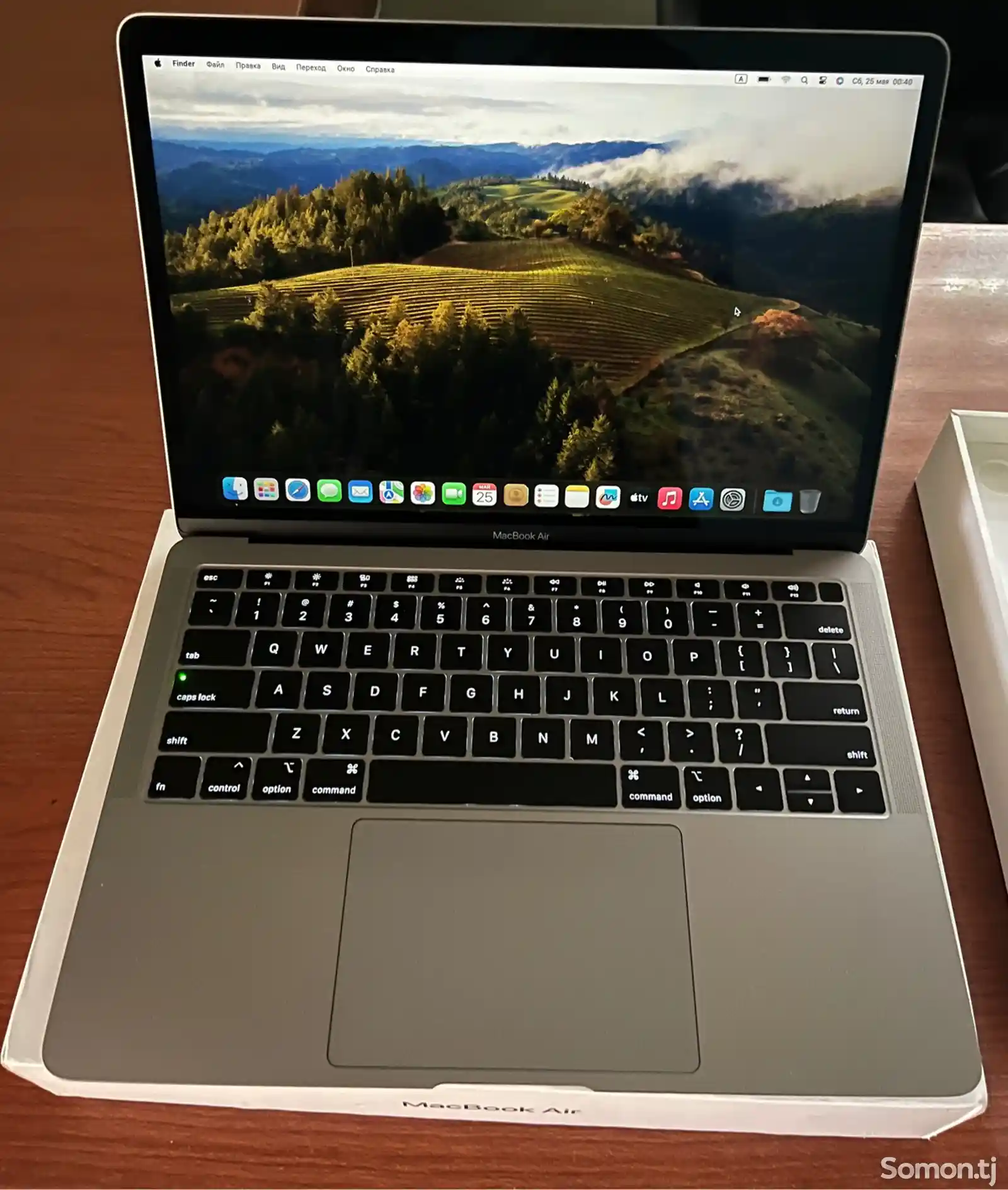 Ноутбук Apple MacBook Air 2019 13-inch 128Gb-1