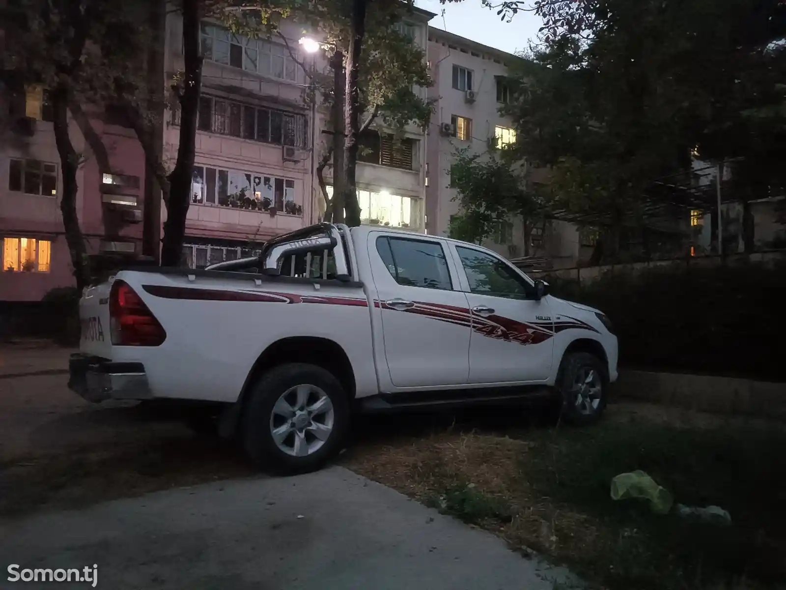 Toyota Hilux, 2016-10