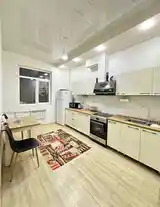 2-комн. квартира, 14 этаж, 56м², Дом печать-8