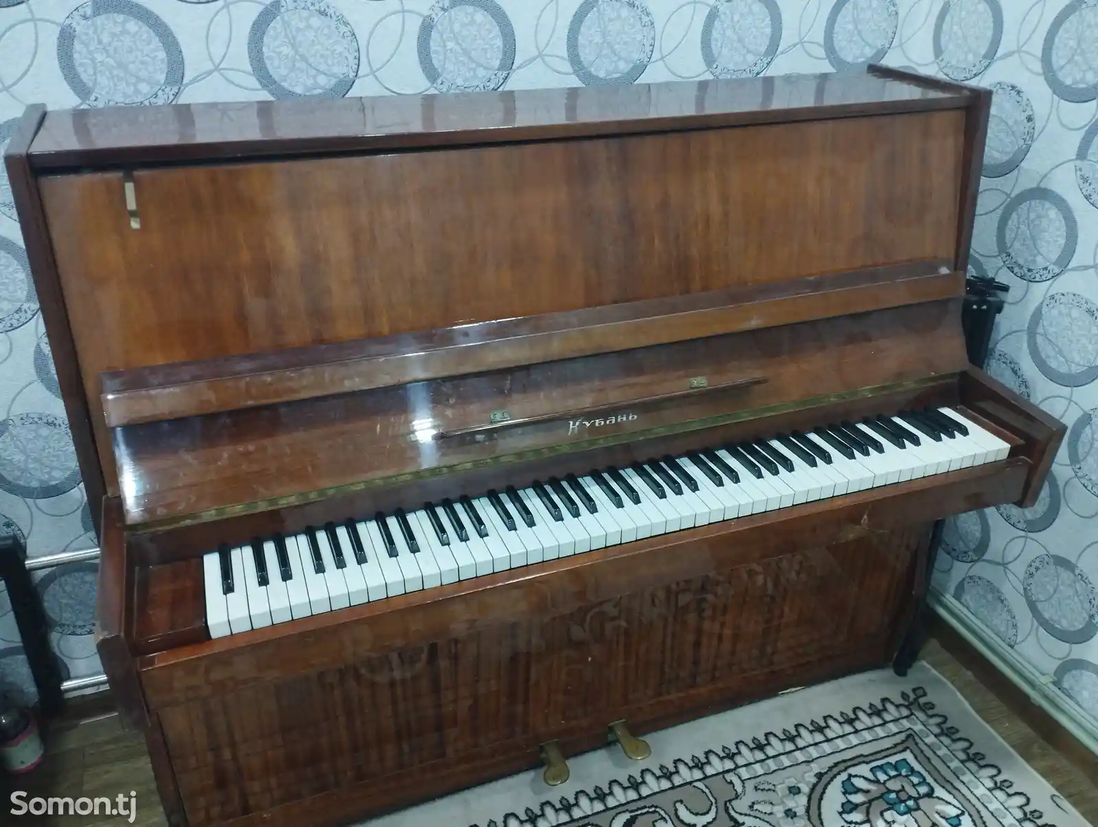 Пианино Кубань-7