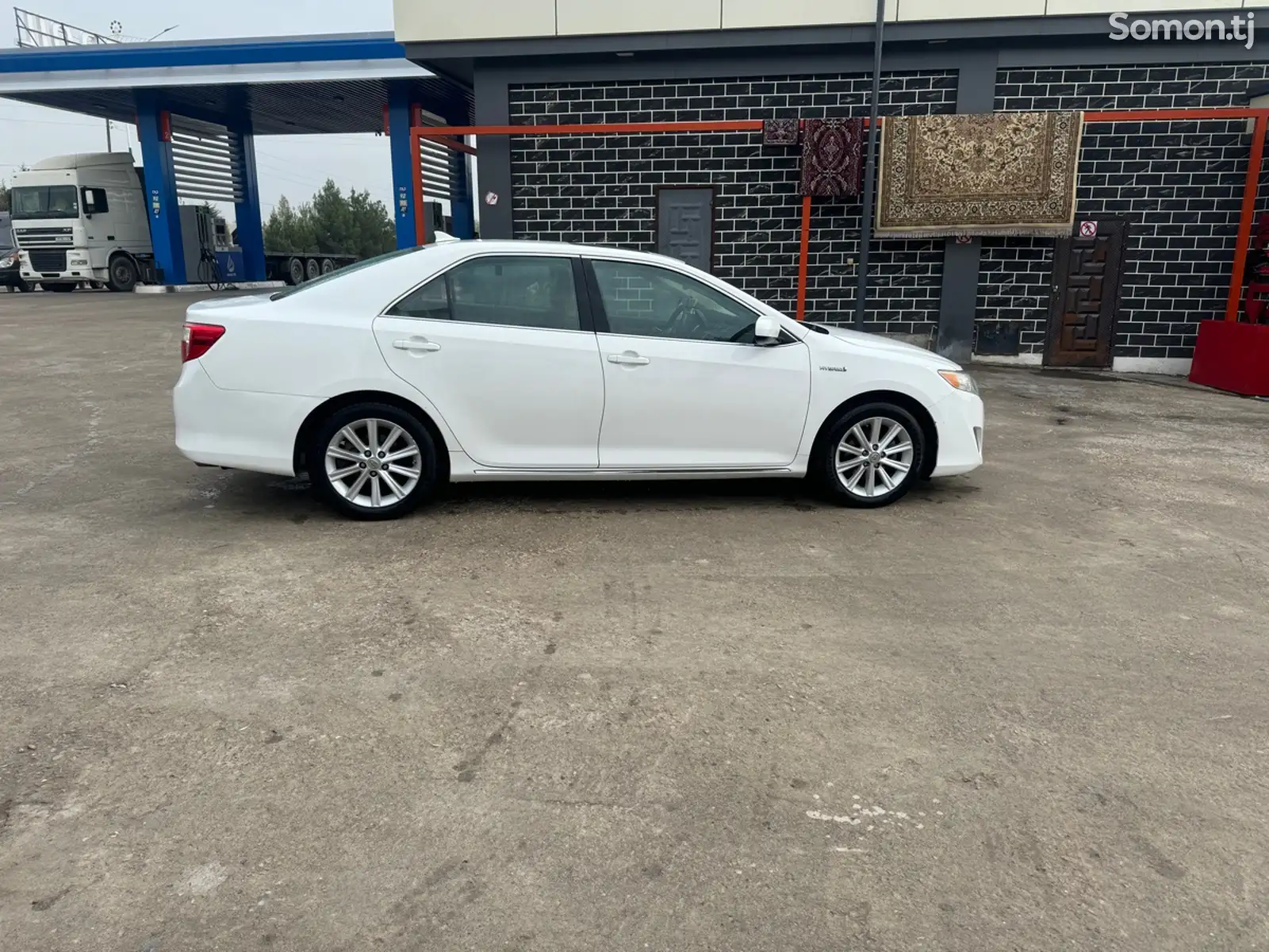 Toyota Camry, 2013-1