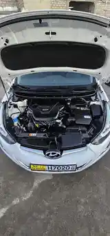 Hyundai Avante, 2014-9