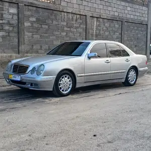 Mercedes-Benz E class, 2000