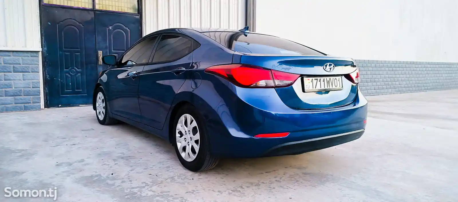 Hyundai Elantra, 2015-10