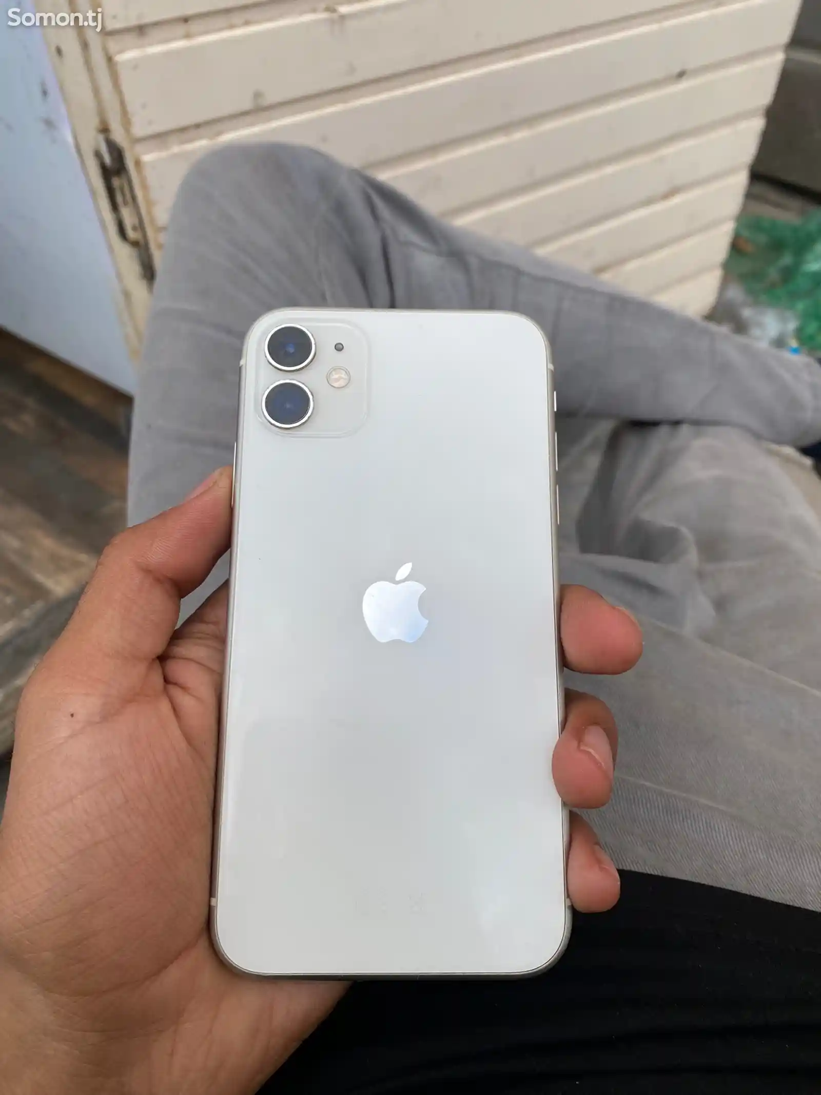 Apple iPhone 11, 64 gb, White-1