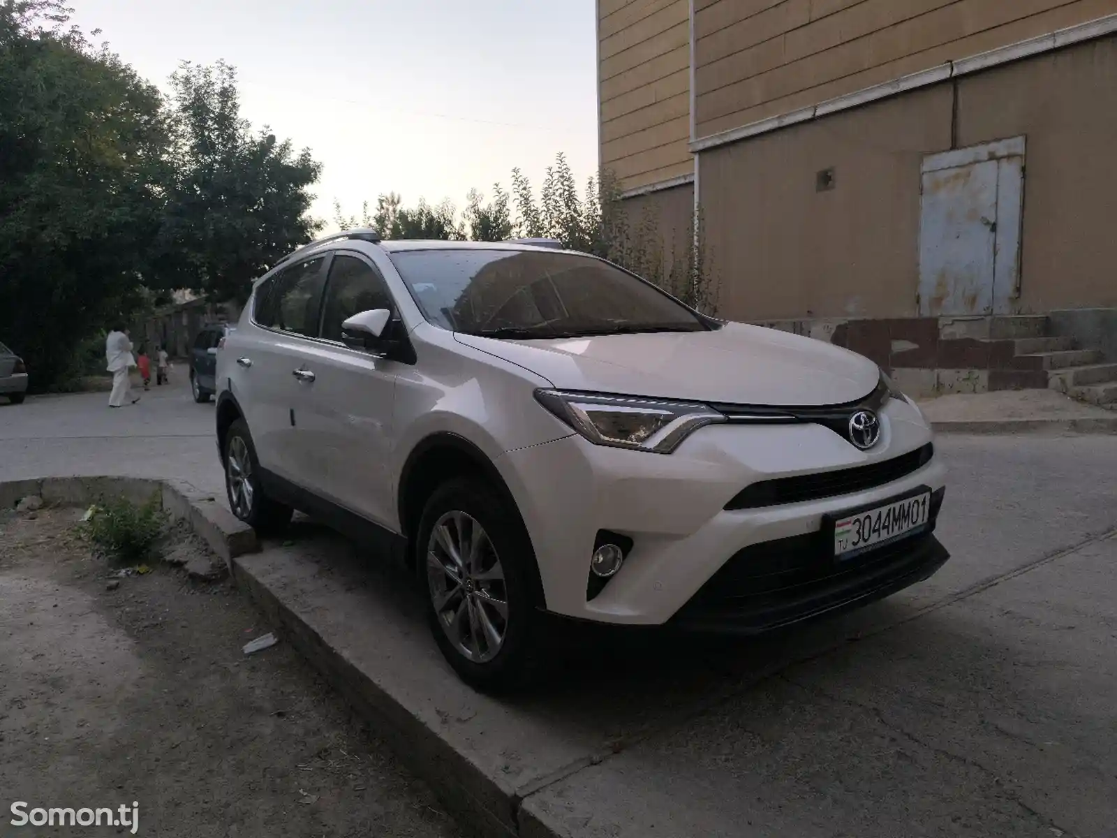 Toyota RAV 4, 2016-3