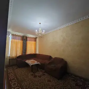 2-комн. квартира, 2 этаж, 60м², Рудаки, Цум