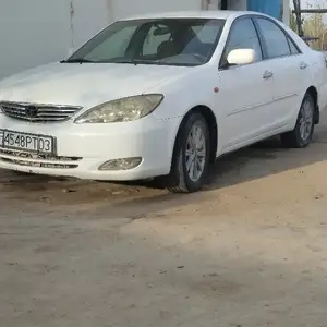 Toyota Camry, 2004