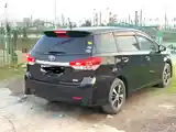 Toyota Wish, 2014-3