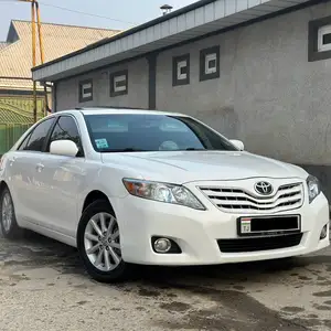 Toyota Camry, 2010