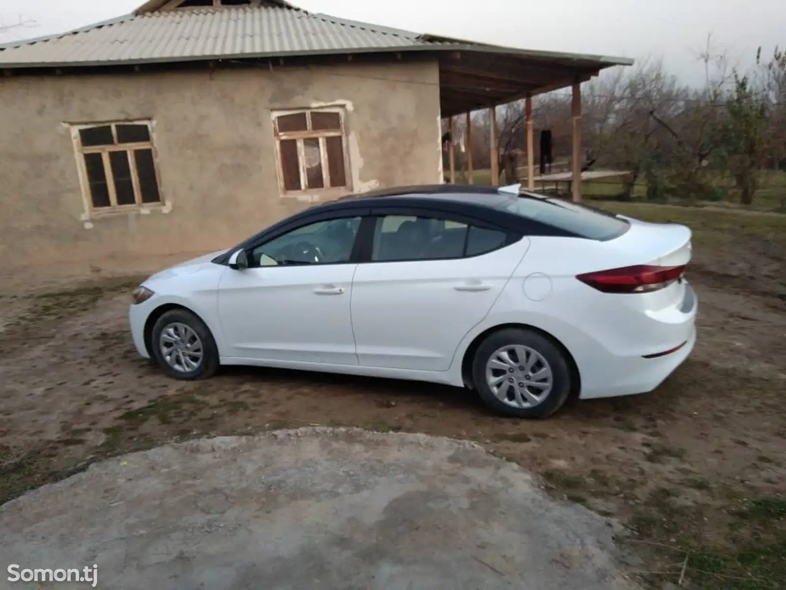 Hyundai Elantra, 2017-1