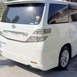 Toyota Vellfire, 2013