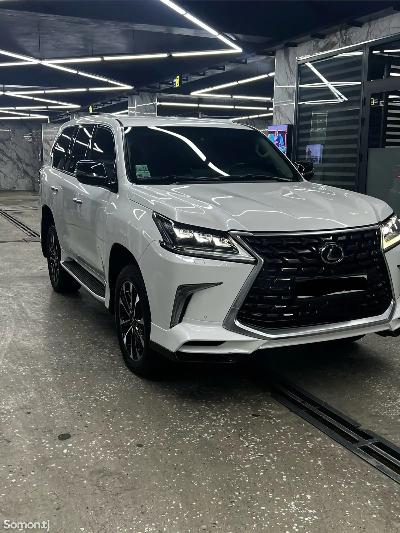 Lexus LX series, 2017-1