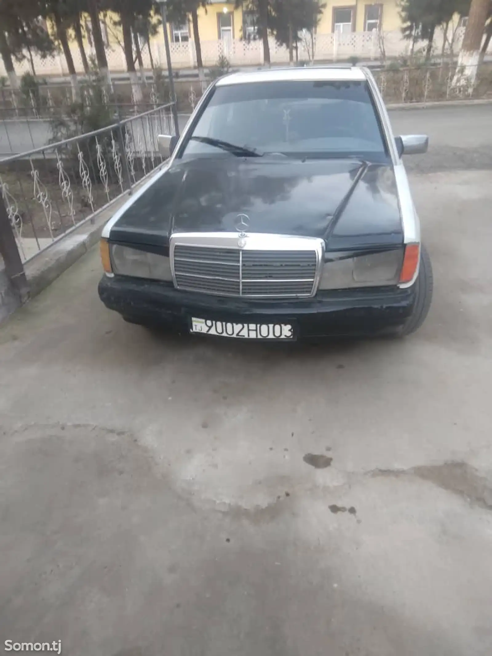 Mercedes-Benz W124, 1990-1