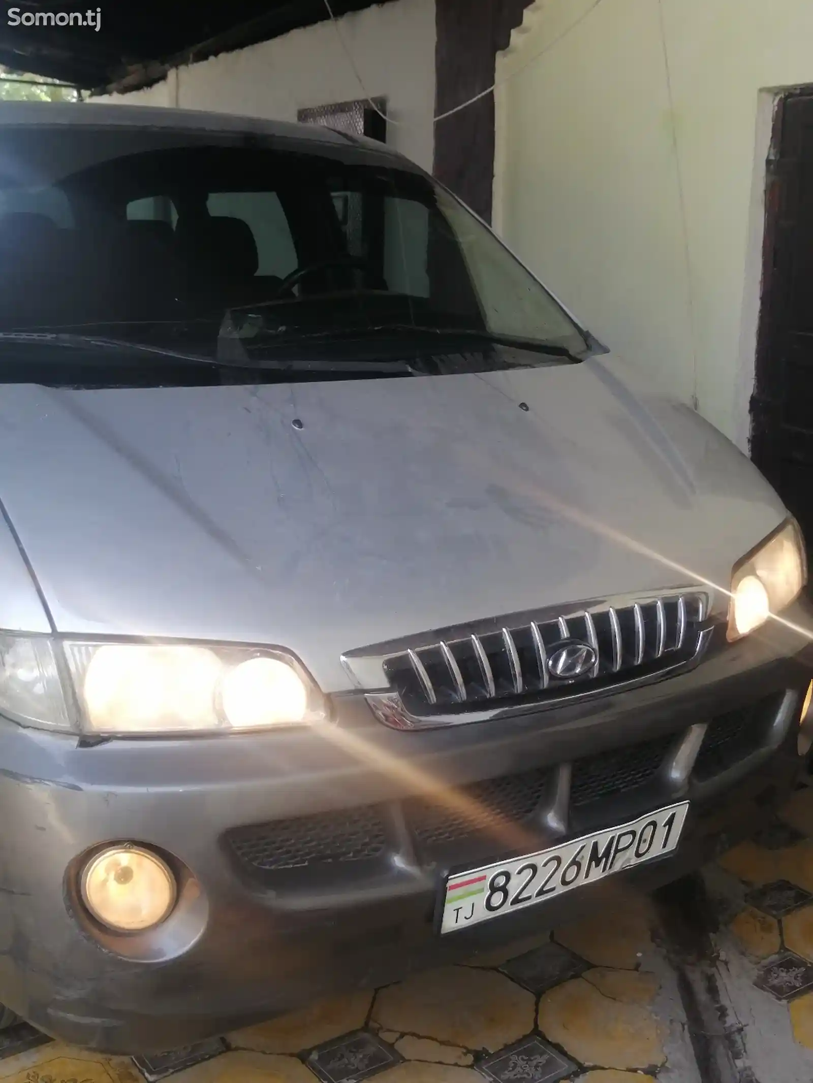 Hyundai Starex, 2000-10