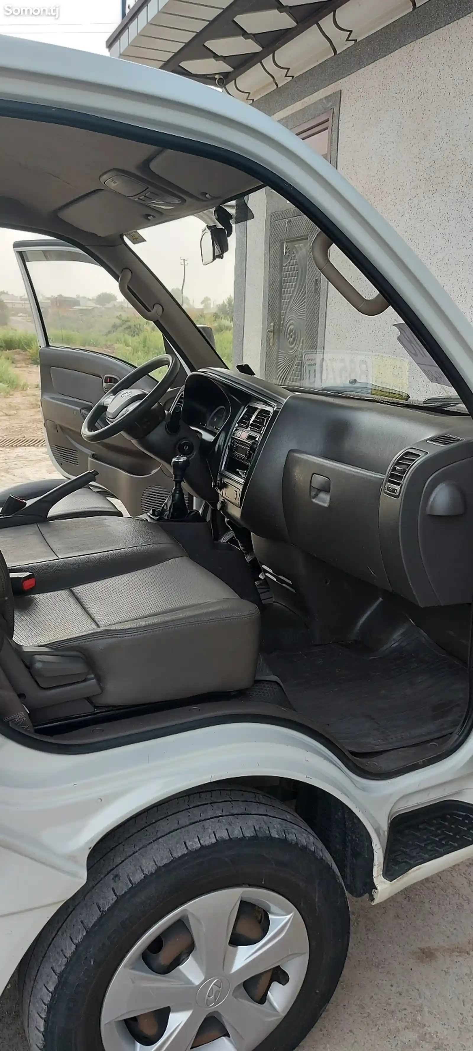 Бортовой автомобиль Hyundai Porter, 2015-4