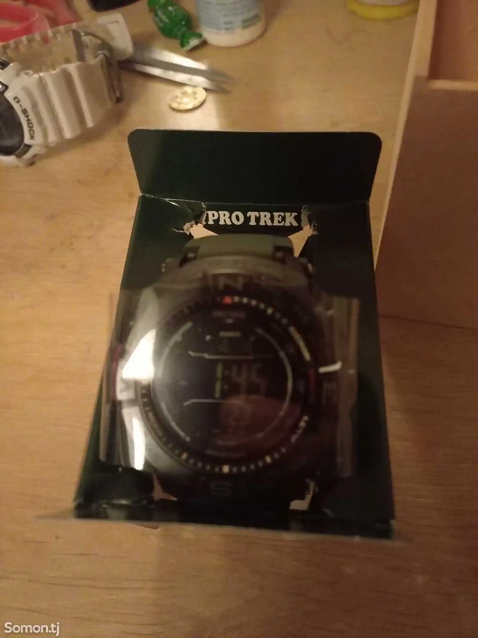 Часы Casio Pro Trek-3