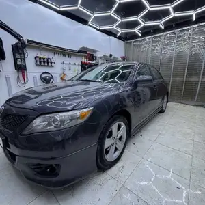 Toyota Camry, 2010