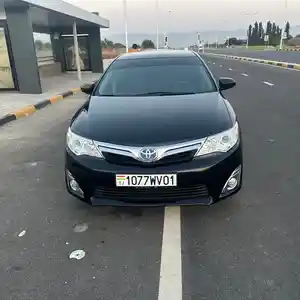 Toyota Camry, 2014