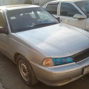 Daewoo Nexia, 1995