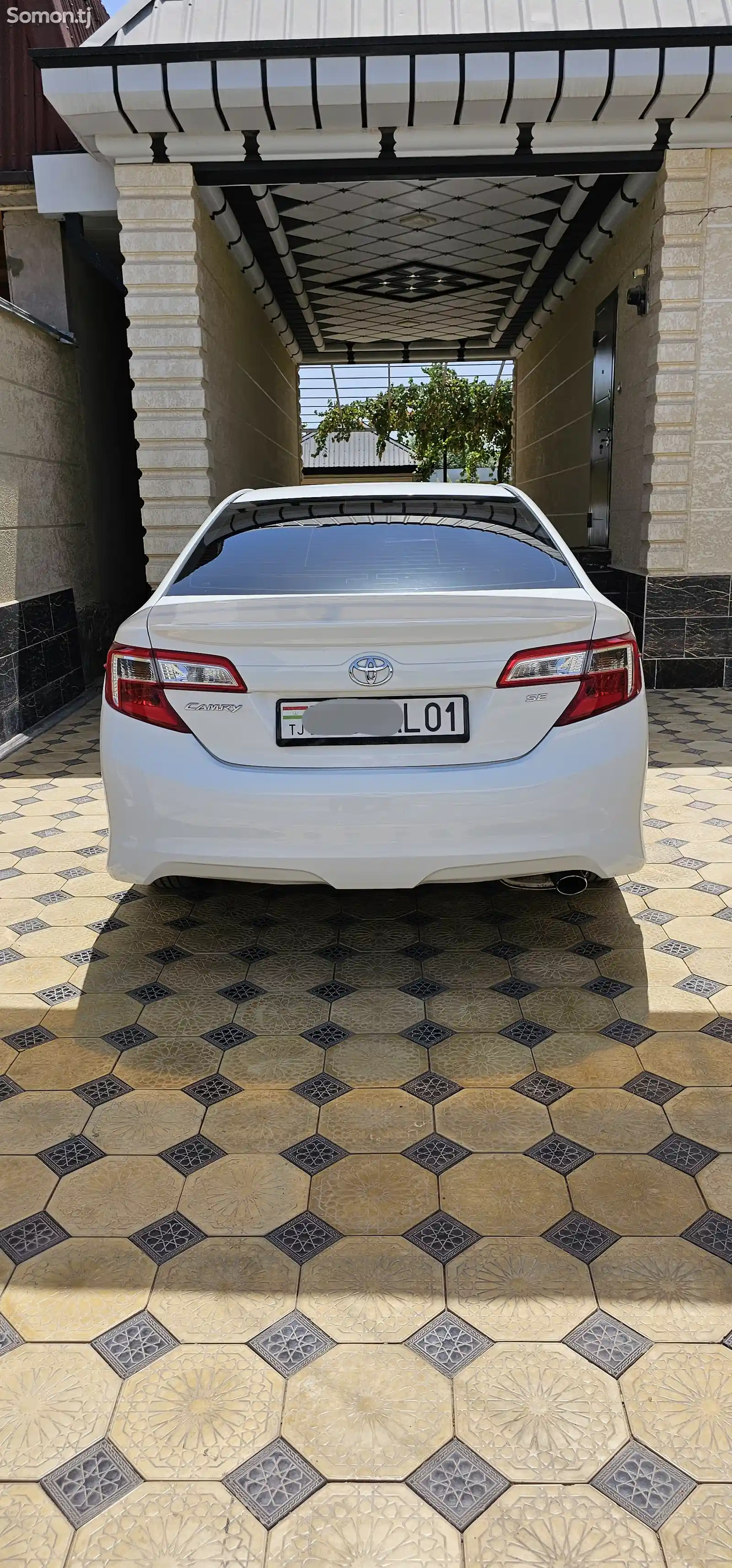 Toyota Camry, 2012-10