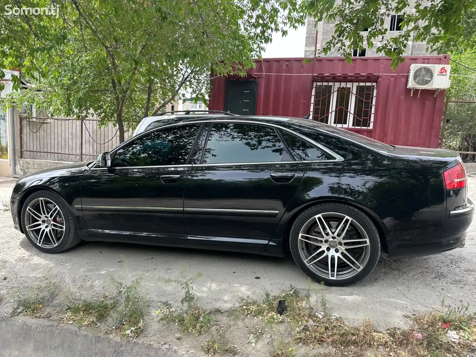 Audi A8, 2010-2