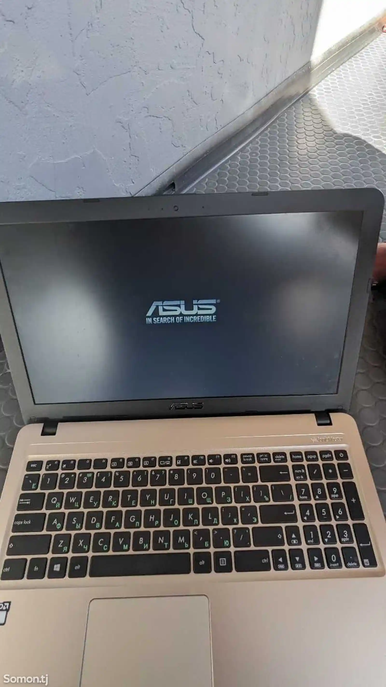 Ноутбук Asus-5