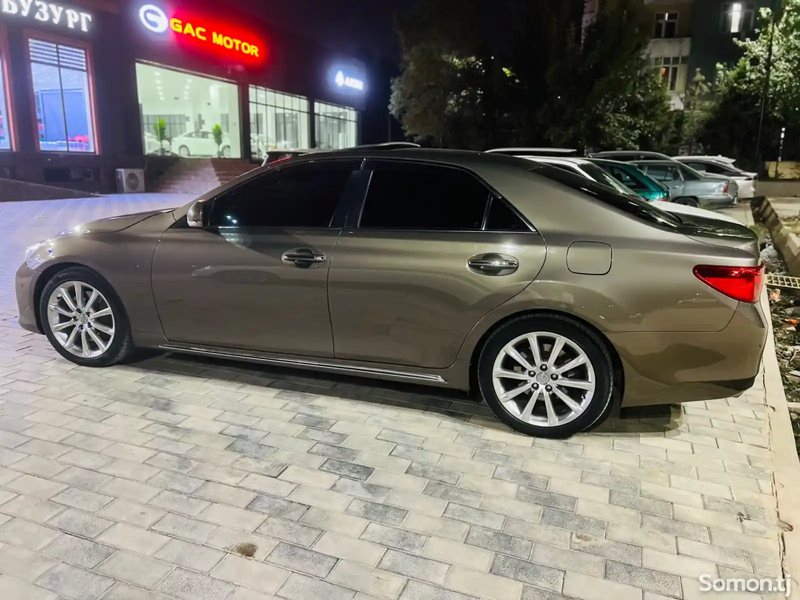 Toyota Camry, 2010-4