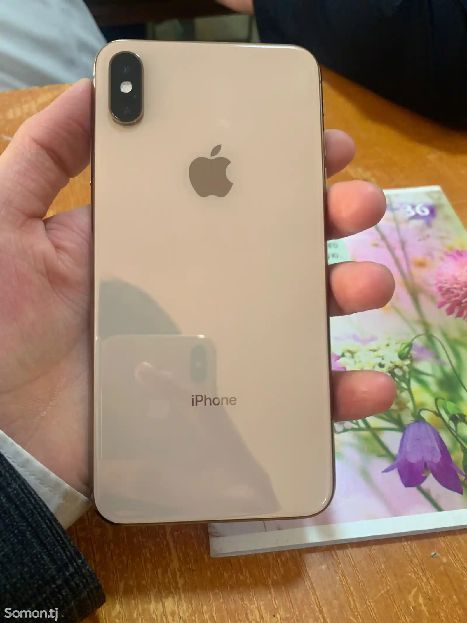 Apple iPhone Xs Max, 64 gb, Gold-1