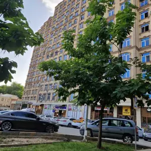 2-комн. квартира, 15 этаж, 57м², Шохмансур