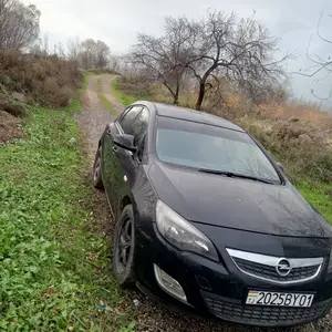 Opel Astra J, 2012