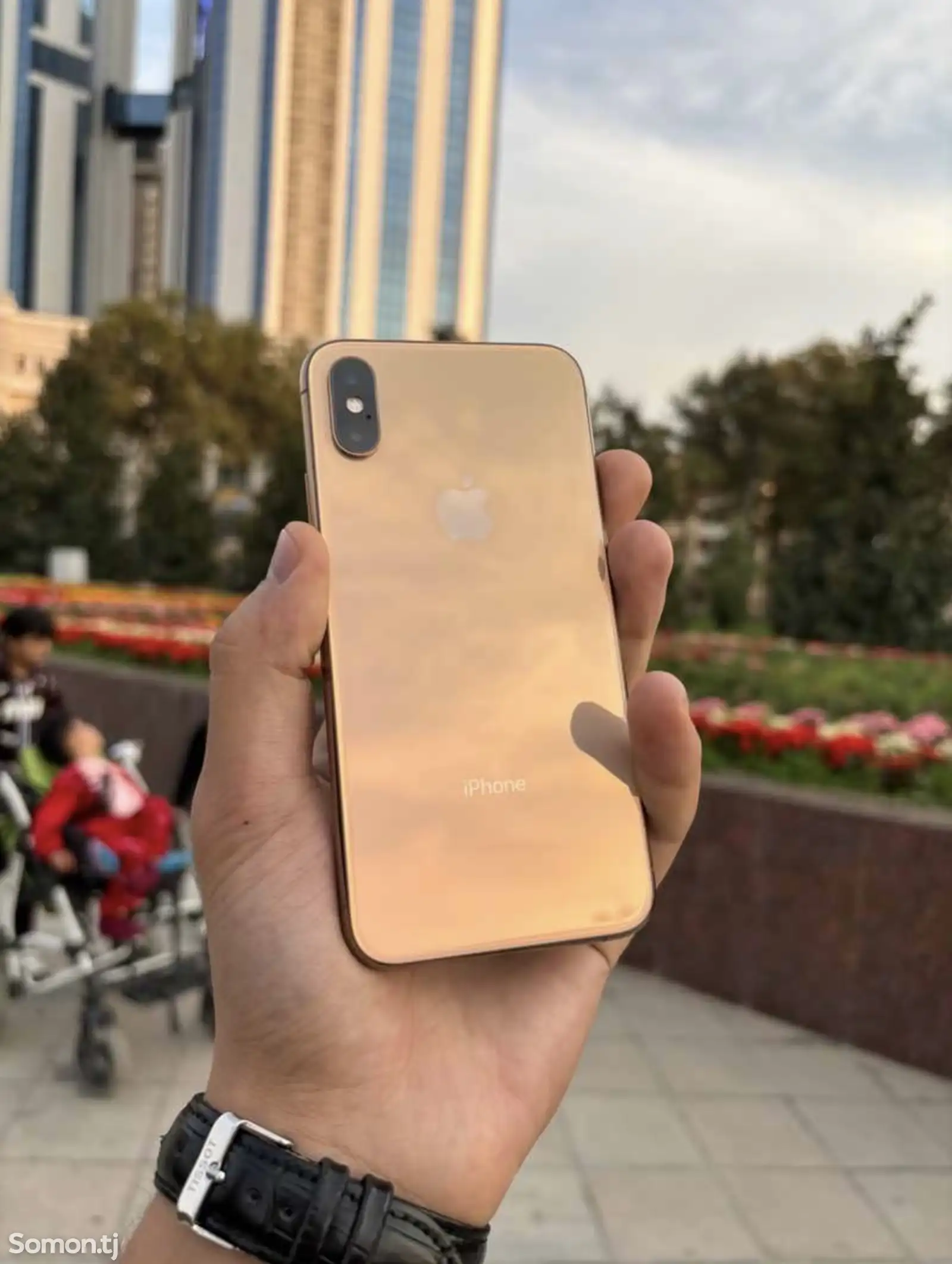 Apple iPhone Xs, 256 gb, Gold-1