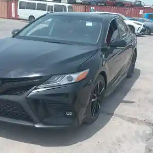 Toyota Camry, 2019