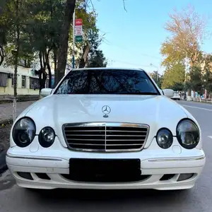 Mercedes-Benz E class, 2001