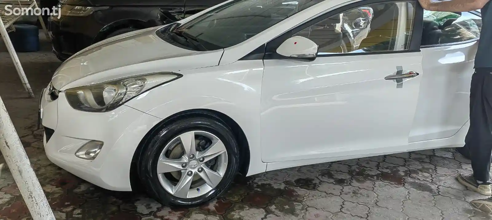 Hyundai Avante, 2011-1