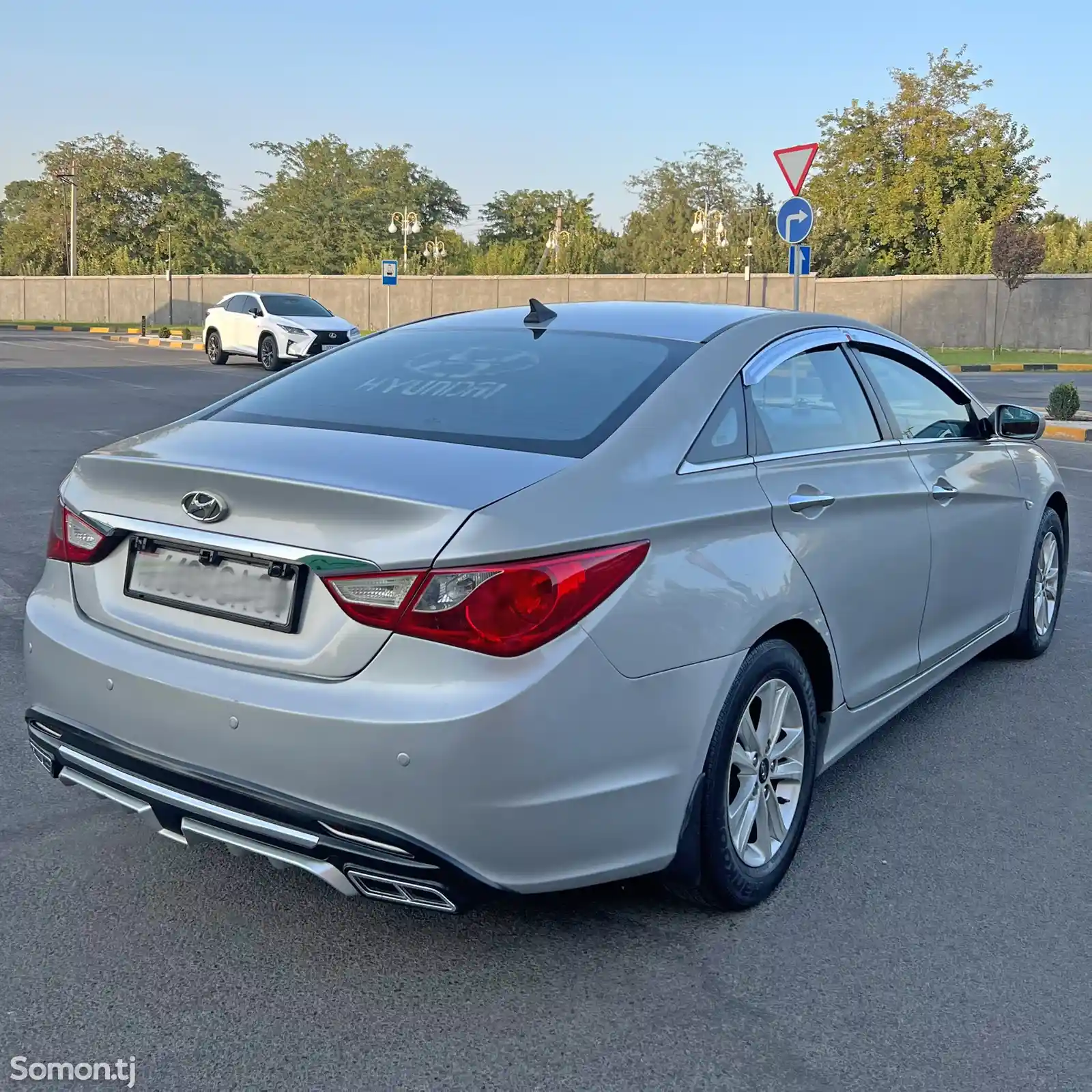 Hyundai Sonata, 2010-2