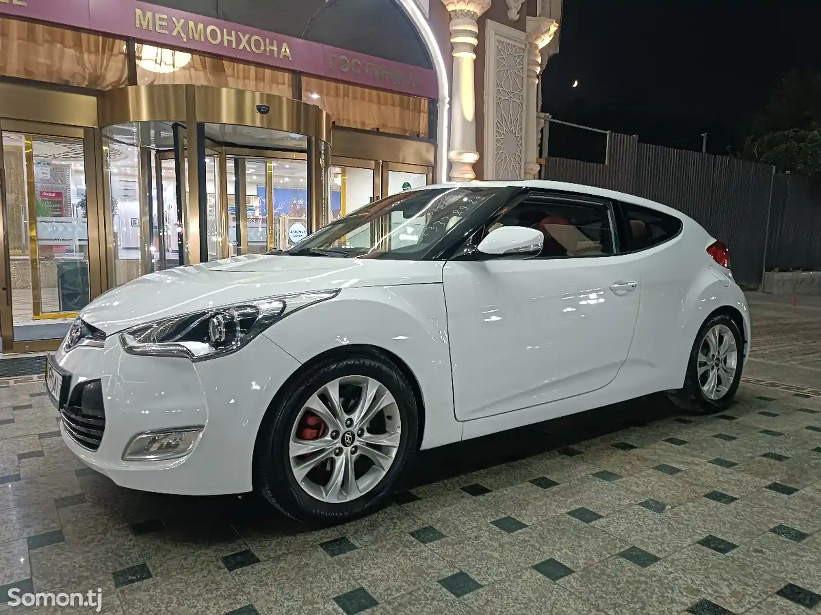 Hyundai Veloster, 2013-8