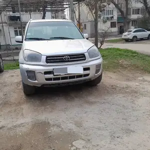 Toyota RAV 4, 2002