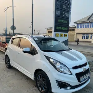 Chevrolet Spark, 2012