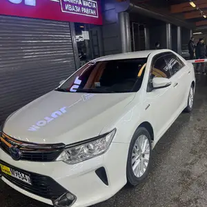 Toyota Camry, 2015