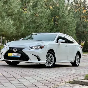 Lexus ES series, 2013