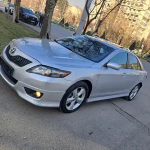 Toyota Camry, 2011